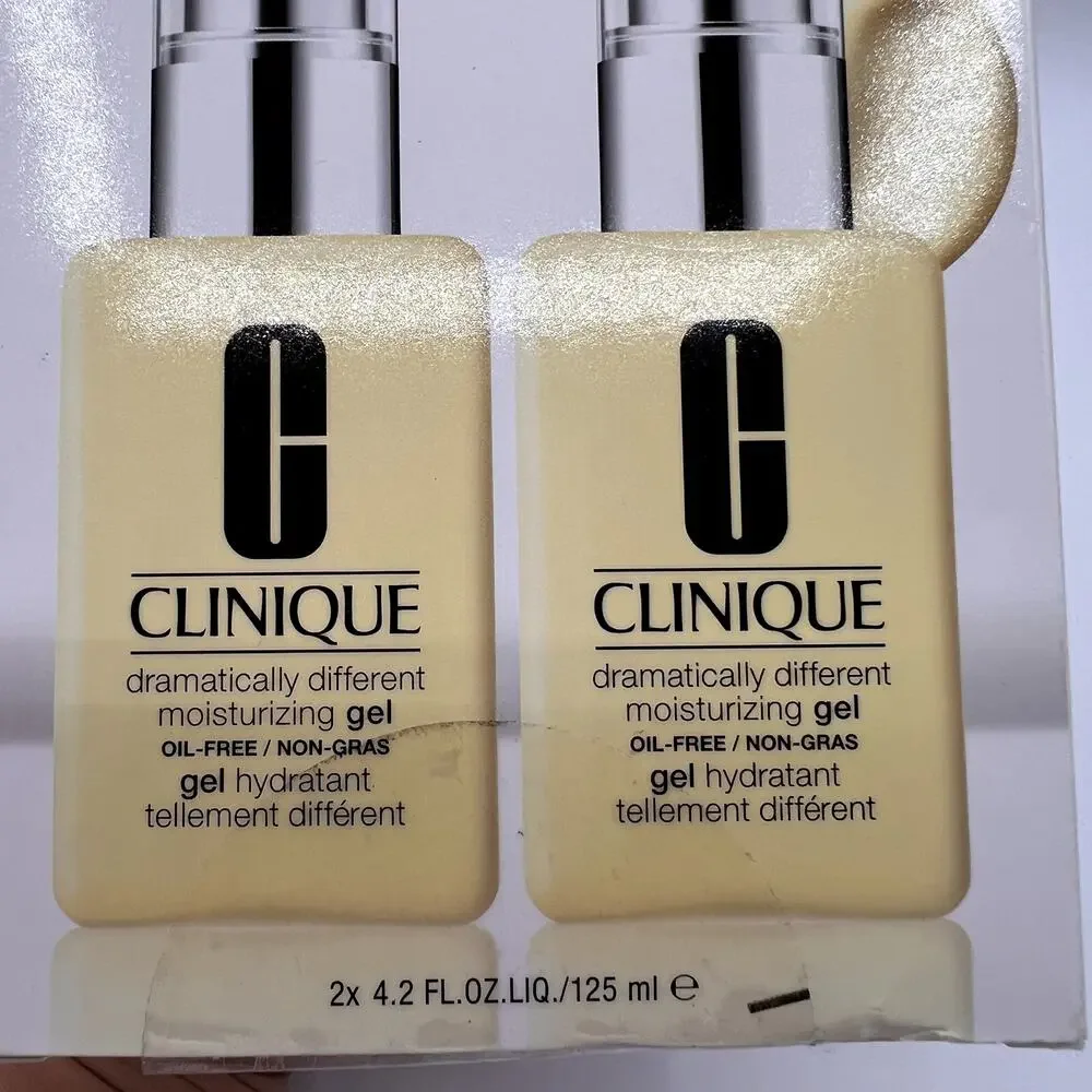 CLINIQUE Dramatically Different Moisturizing Gel Travel-Exclusive Dou 4.2oz